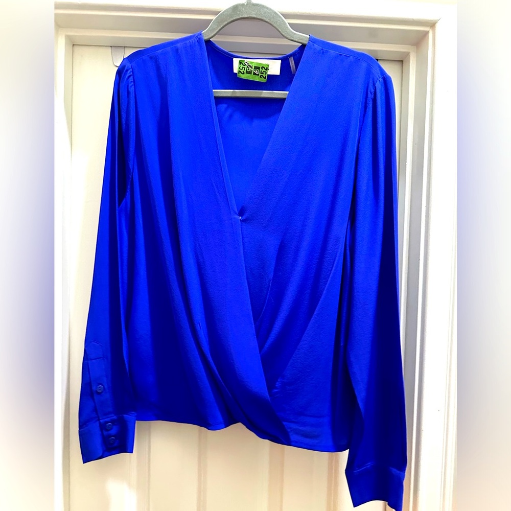 DVF Diane von Furstenburg blue silk wrap blouse